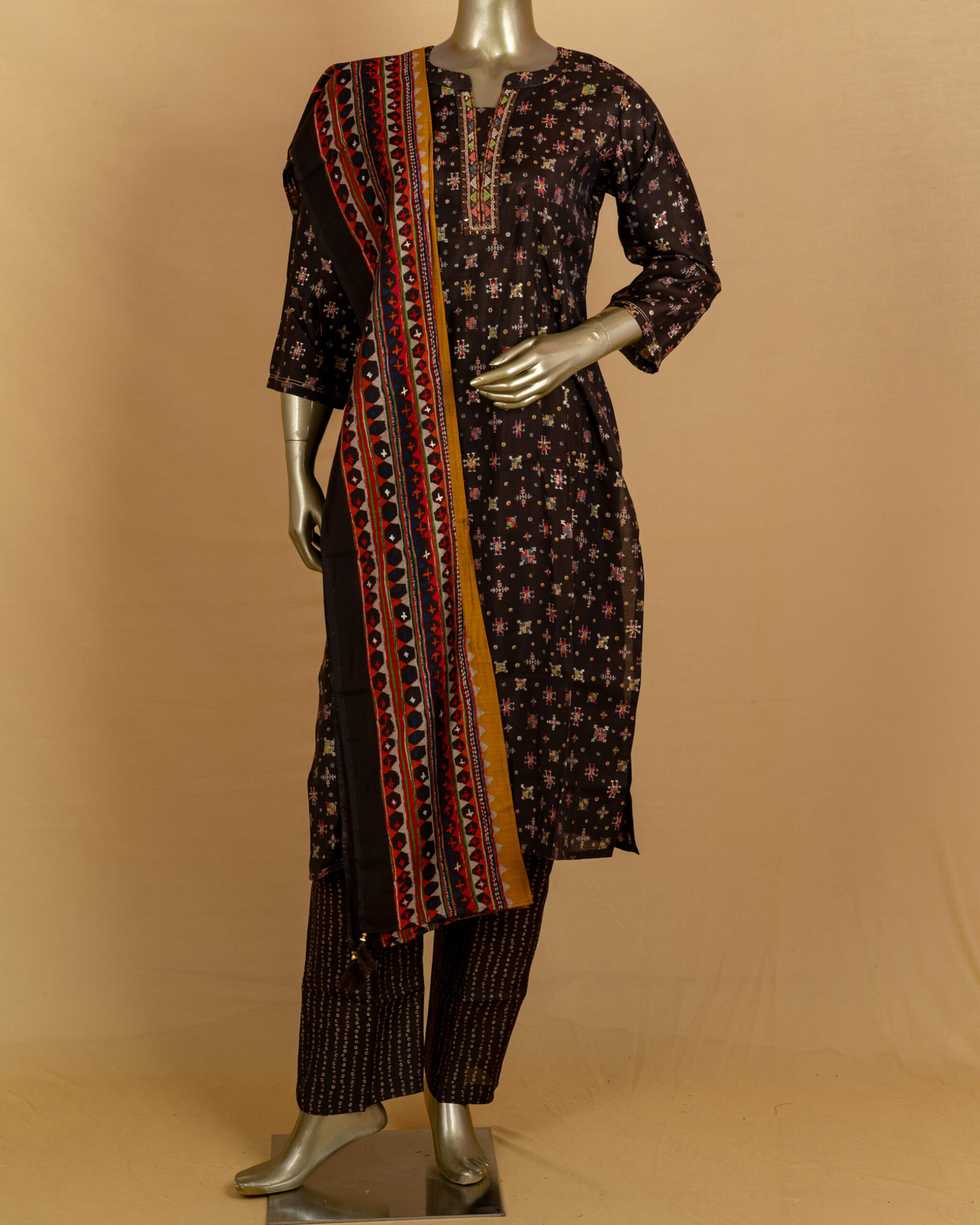 Printed Muslin Salwar Suit | DD0182