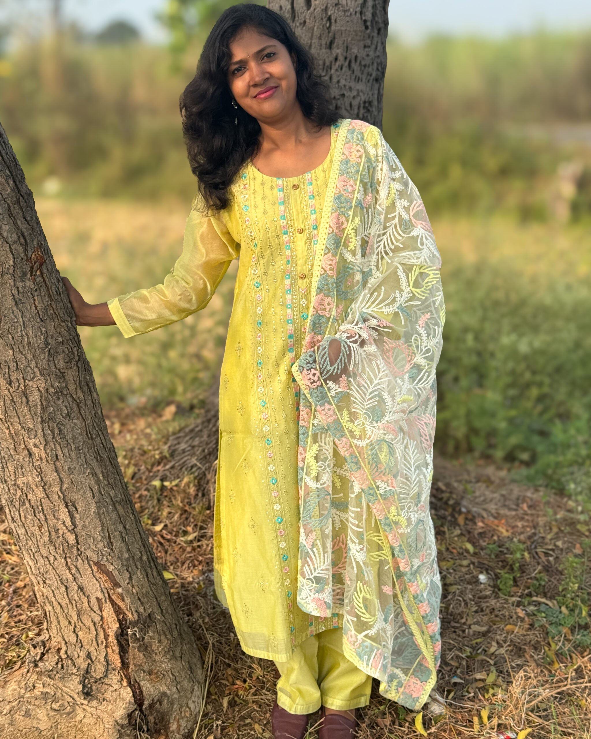 Chanderi cotton salwar top has a beautiful sequins and embroidery pattern comes with lining, elastic waist pant and netted dupatta with embroidery. This will be a perfect choice for any occasion.