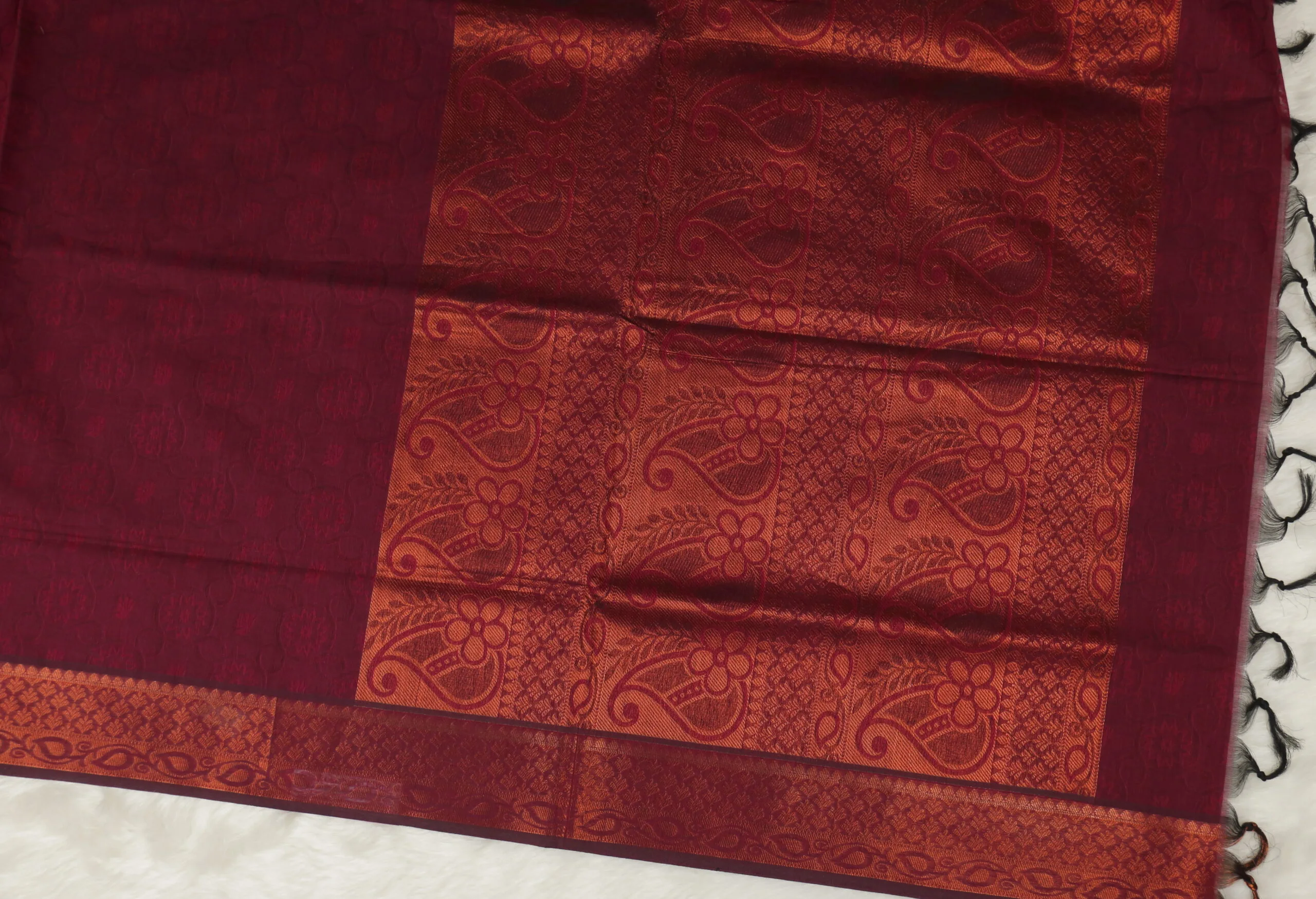 Beautiful Embossed Cotton Saree | Pink | LX0013 - Image 3