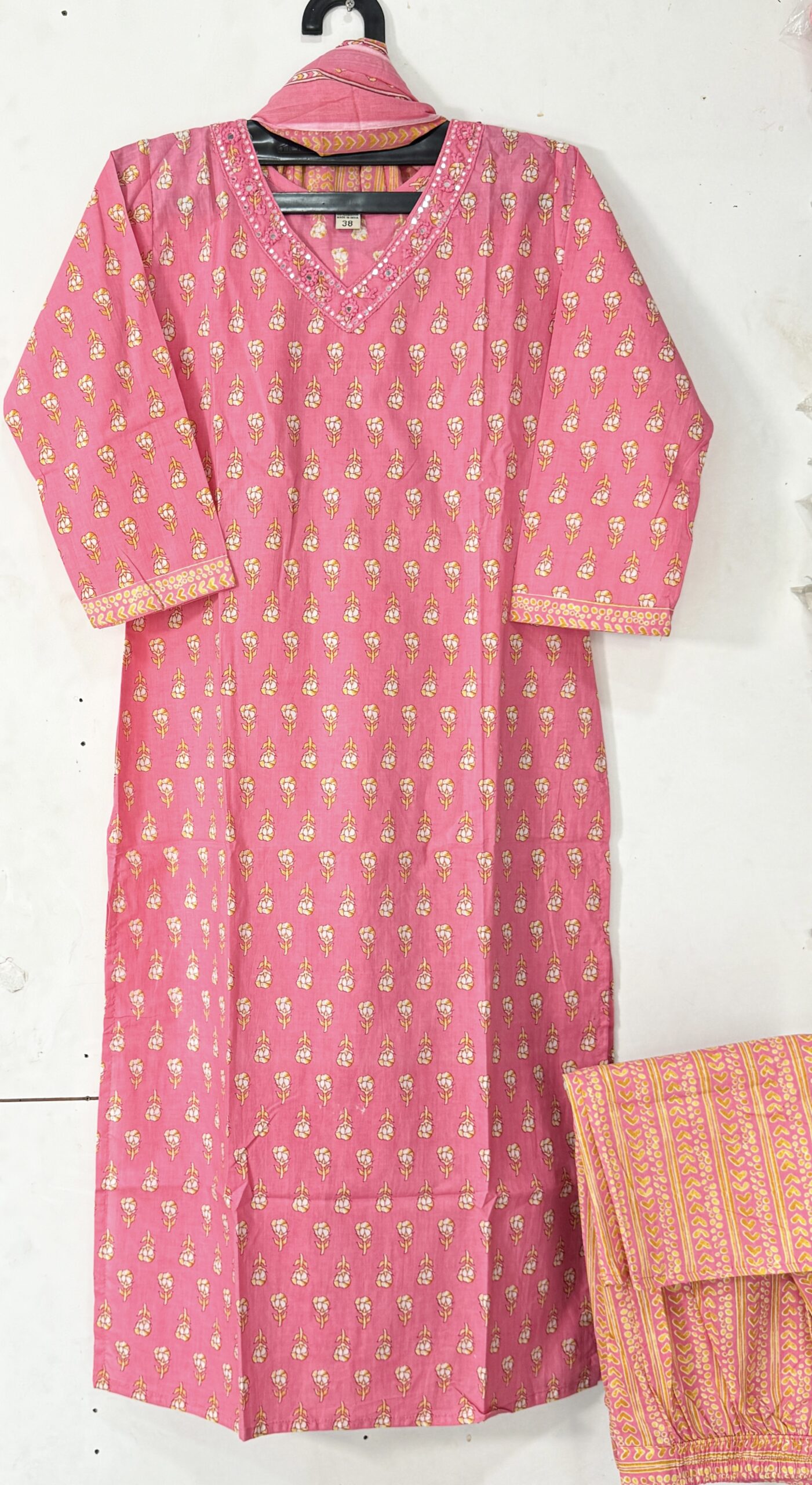 Distinctive cotton salwar set