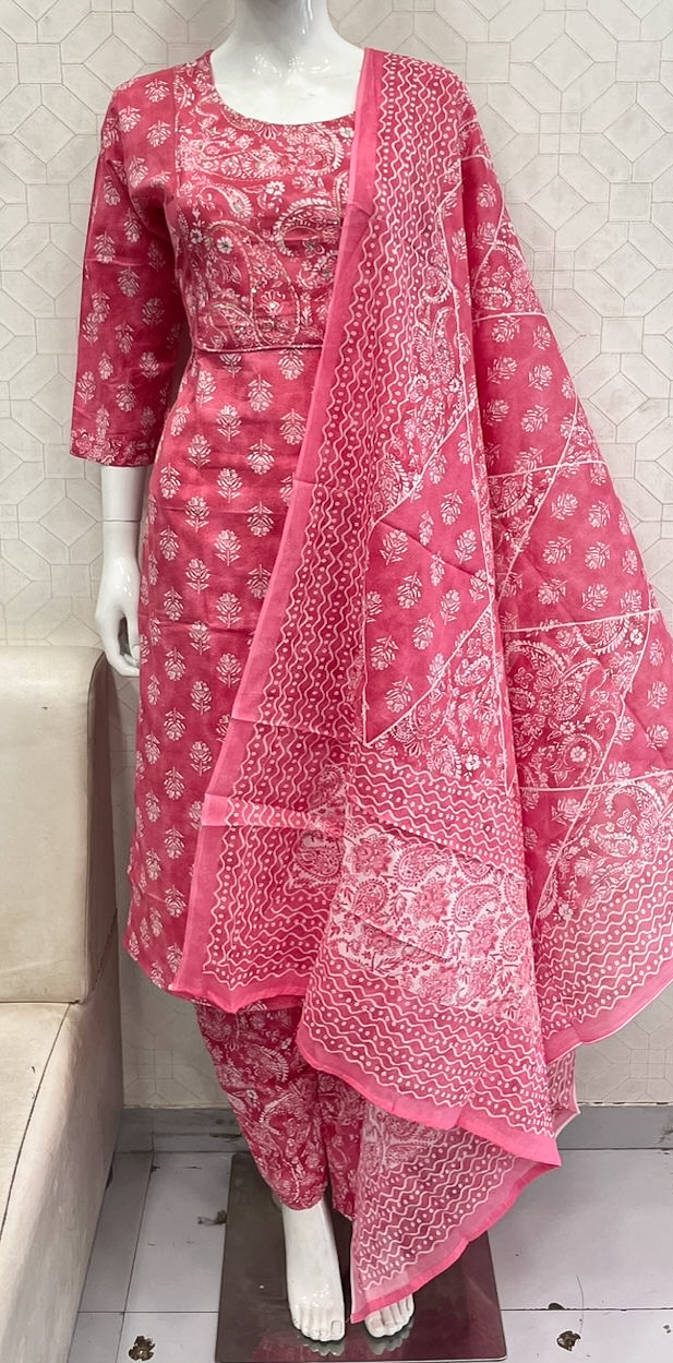 Distinctive Cotton Salwar Set