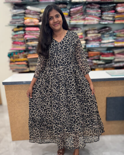 Skin Friendly Georgette Gown | NH0001P