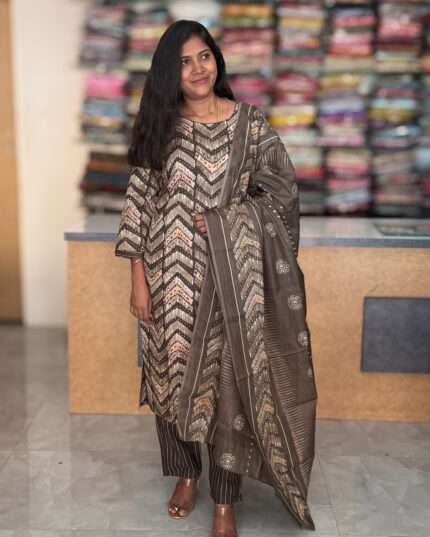 Pure Cotton Salwar Suits For Women's