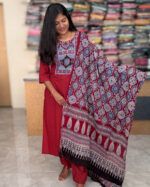 Attractive Cotton Salwar Suits For Women's