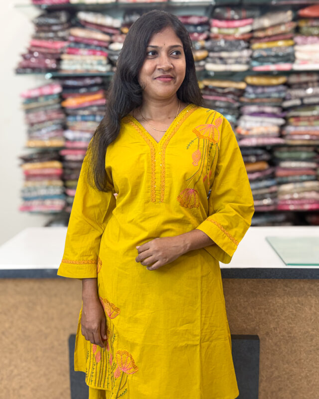 7 Expert & Powerful Tips to Choose the Right Outfit with Unique Womens Dresses | Sri Mahathe Fashions Boutique