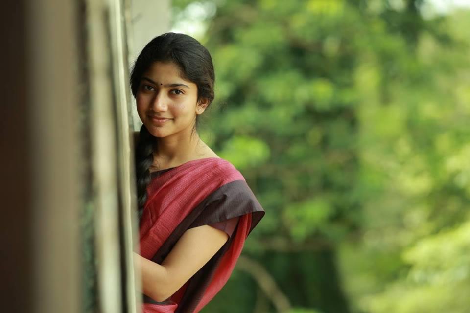 5 Iconic Tamil Movie Heroine Looks You Can Recreate with Chettinad Cotton sarees for women