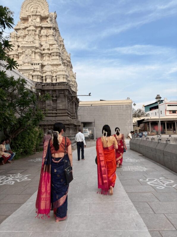 Beautiful Temple Dress Code Ideas for South Indian Women